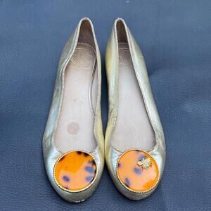 Lilly Pulitzer‎ Women's 7.5M Ballet Flats Gold Queen Bee Preppy Designer Artsy